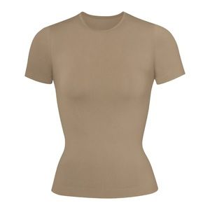 SKIMS Soft Smoothing T-Shirt in Desert- Size S